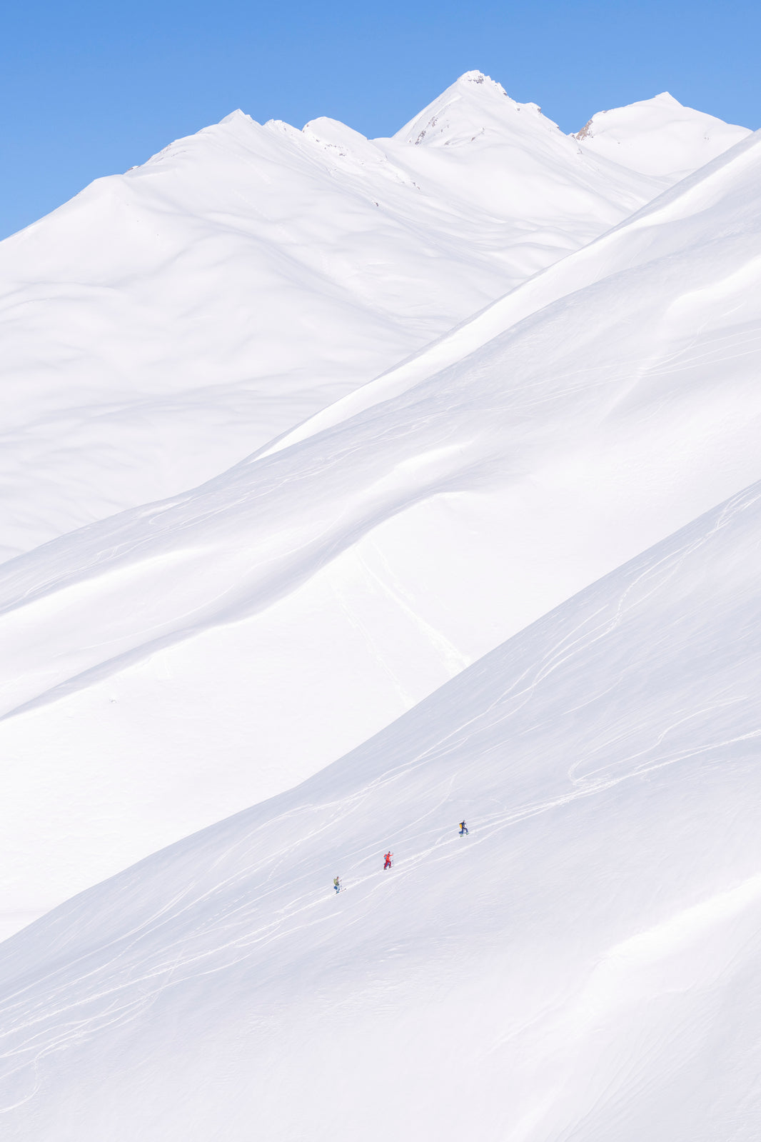 Photography by Gray Malin of Cross Country Skiers Vertical, Courchevel, French Alps