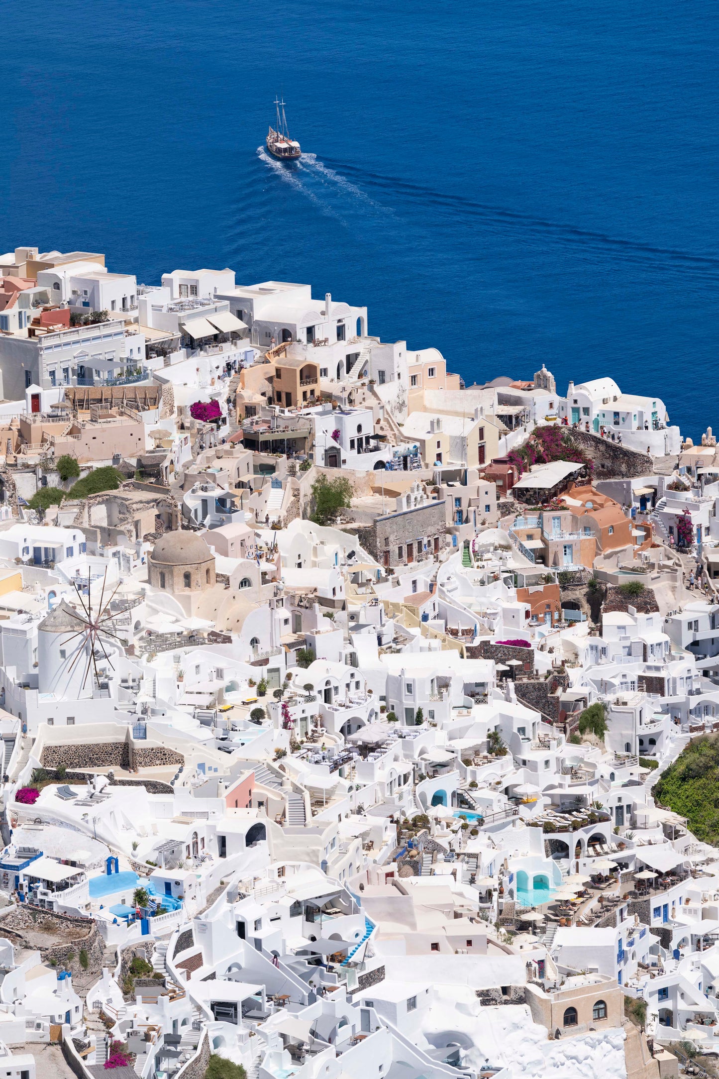 Oia Windmill Vertical, Santorini