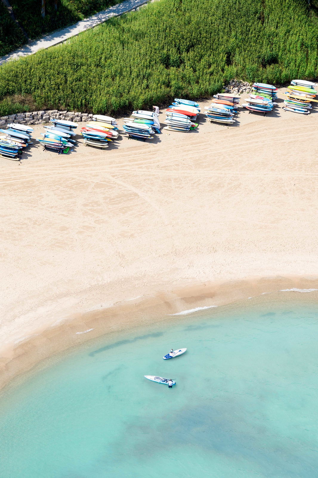 Photography by Gray Malin of Tower Road Beach Vertical, Winnetka