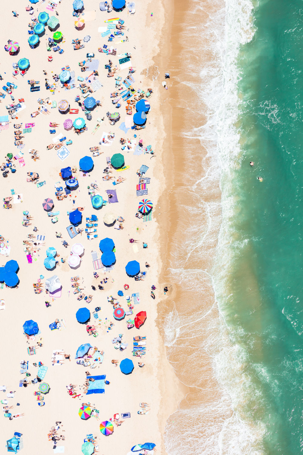 Photography by Gray Malin of Cooper's Beach Vertical, Southampton