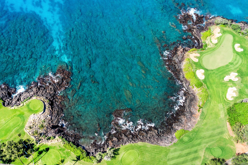 Photography by Gray Malin of Hole 3 Aerial, Mauna Kea Golf Course, Hawai’i