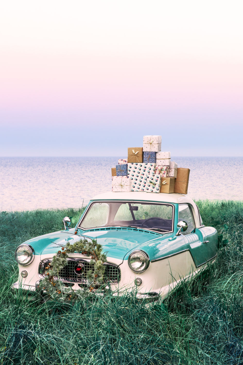 Photography by Gray Malin of Vintage Holiday