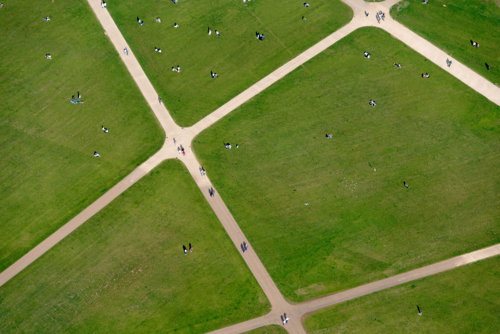Photography by Gray Malin of Hyde Park Pathways