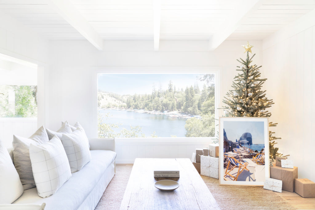 Gray’s Favorite Websites For Holiday Gifting