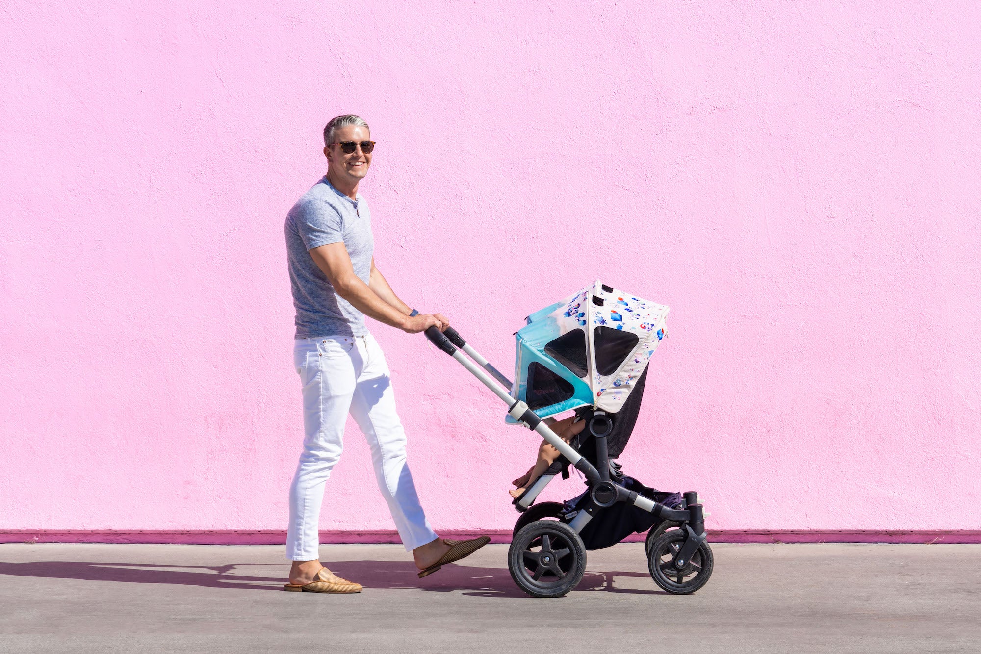 uppababy vista v2 travel bundle + Mesa V3 System bulletproof-backpacks and portability Deuter Speed Lite 20 Color:Uranium Black Matt/ Hydrogen White