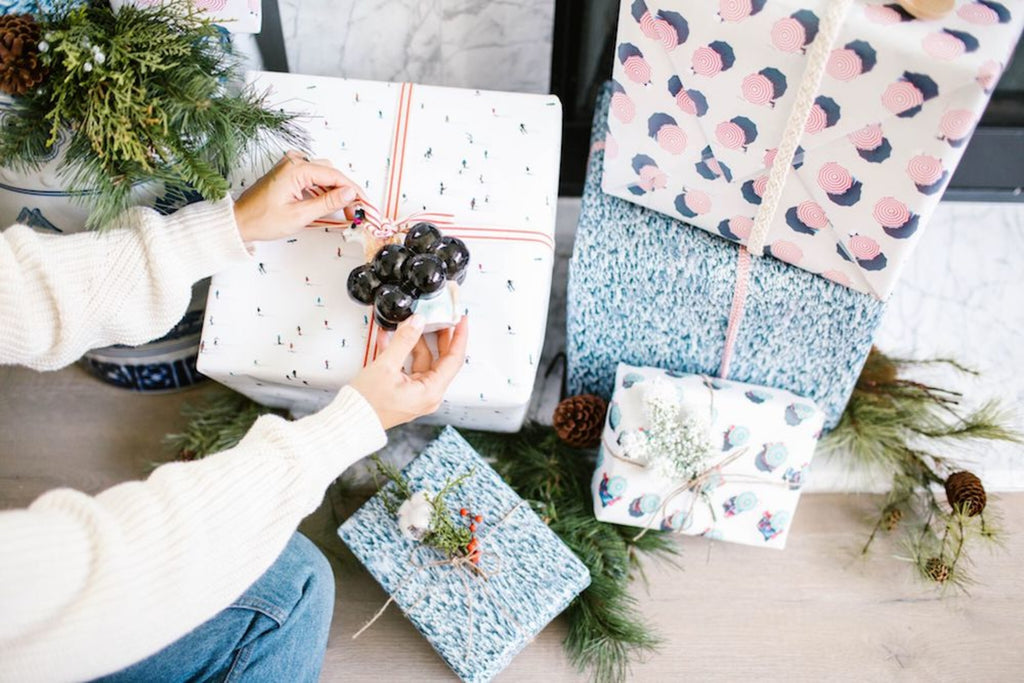 3 Fun Ways to Top Your Gift Wrap