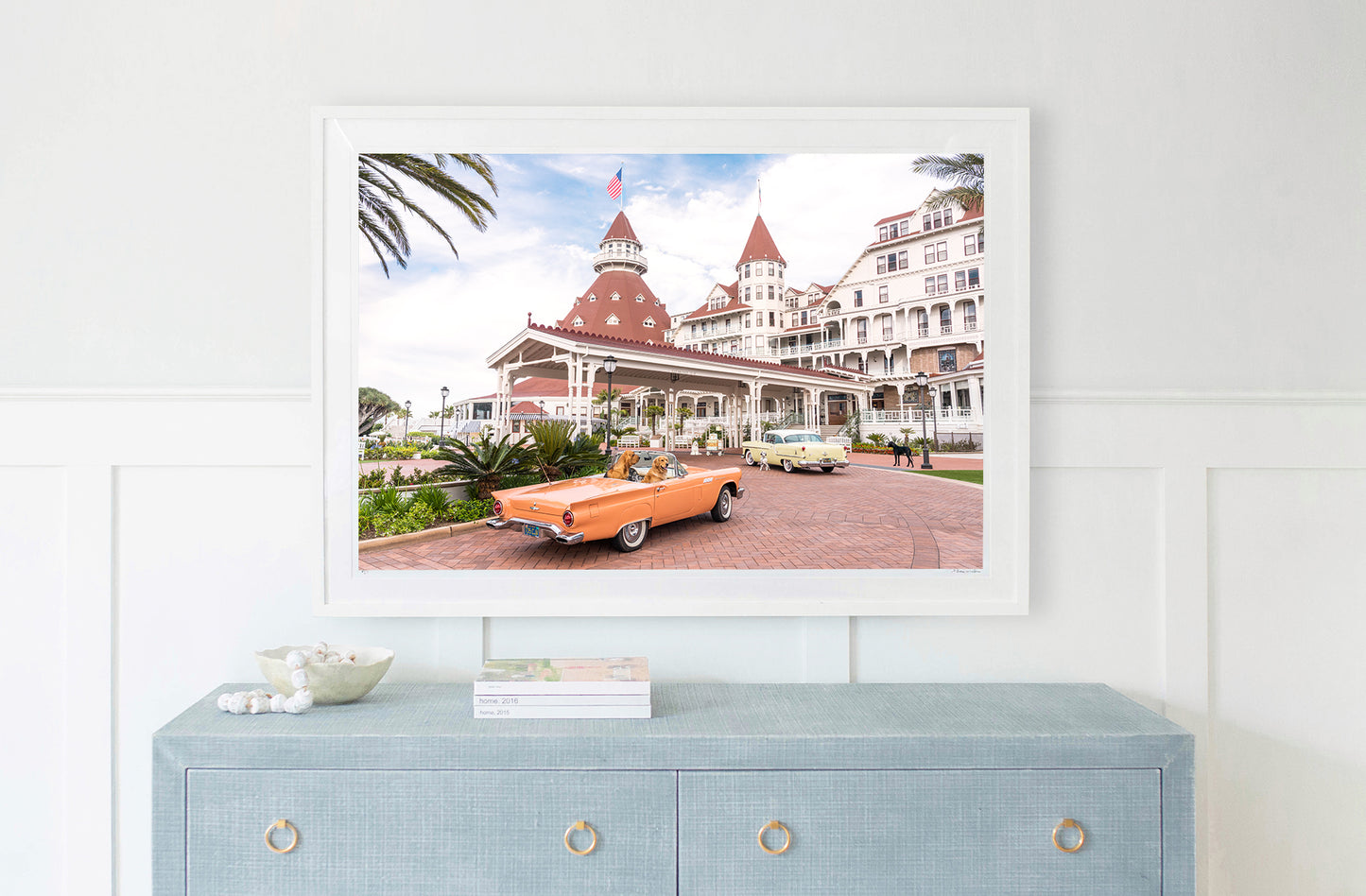 The Arrival, Hotel del Coronado