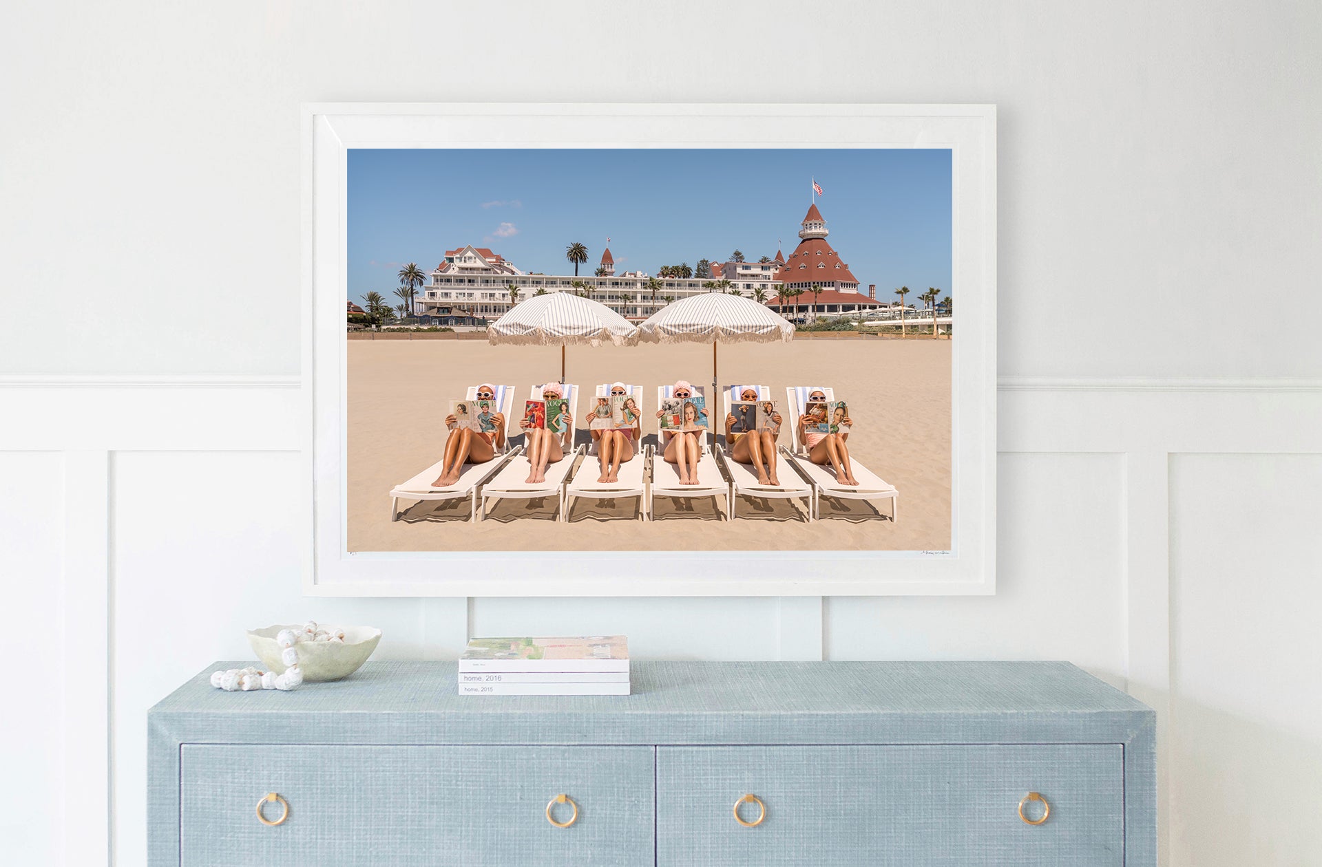 The Sunbathers, Hotel del Coronado